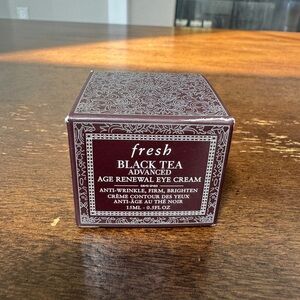 Fresh Beauty Black Tea advanced age renewal eye cream